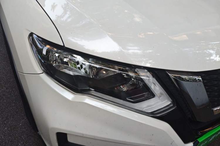 Used Nissan X-Trail 2020 2.0L XL ITS CVT 2WD SmartConnect Comfort Edition Right Front Headlight