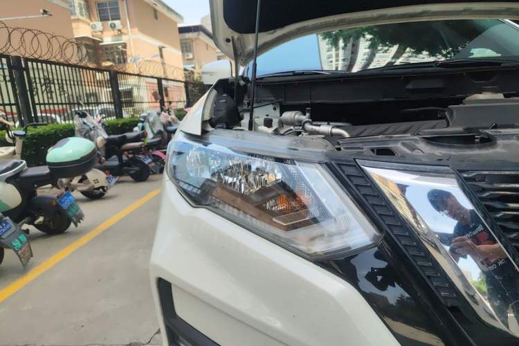 Used Nissan X-Trail 2020 2.0L XL ITS CVT 2WD SmartConnect Comfort Edition Right Front Headlight