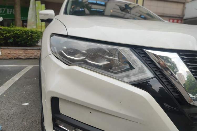 Used Nissan X-Trail 2020 2.0L XL Premium CVT 2WD SmartConnect Luxury Edition Right Front Headlight