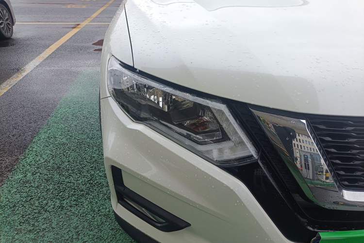 Used Nissan X-Trail 2020 2.0L XL ITS CVT 2WD SmartConnect Comfort Edition Right Front Headlight