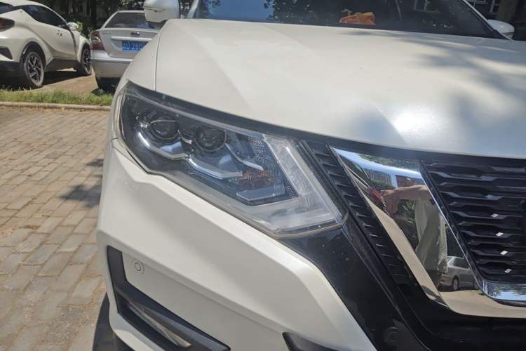 Used Nissan X-Trail 2020 2.5L XL ITS CVT 4WD Deluxe Navigation Edition Right Front Headlight