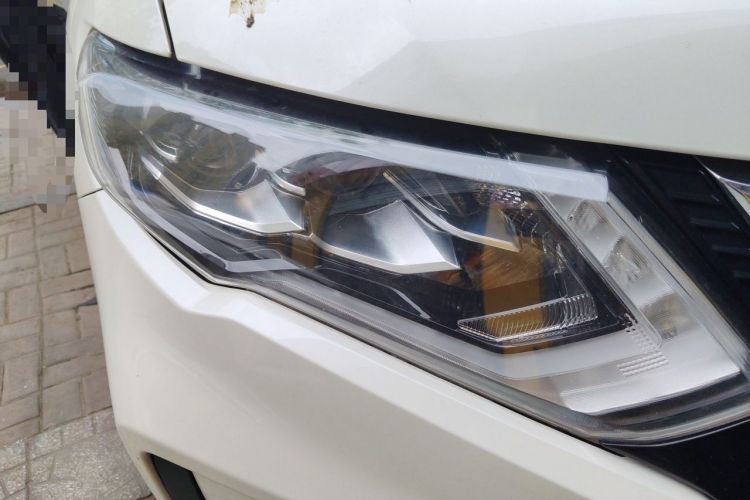 Used Nissan X-Trail 2020 2.0L XL Premium CVT 2WD SmartConnect Luxury Edition Right Front Headlight