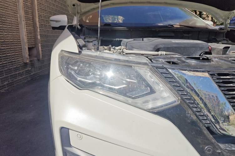 Used Nissan X-Trail 2020 2.5L XL ITS CVT 4WD Deluxe Navigation Edition Right Front Headlight