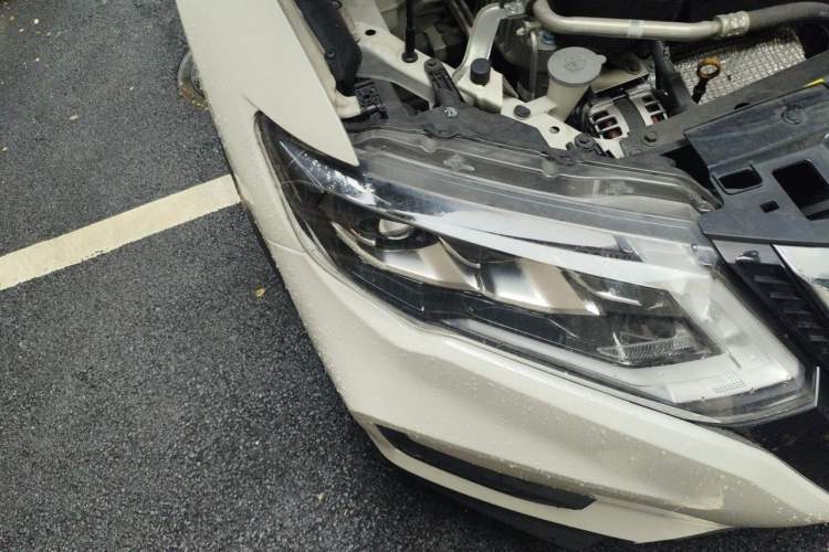 Used Nissan X-Trail 2020 2.5L XL ITS CVT 4WD Deluxe Navigation Edition Right Front Headlight
