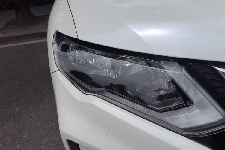 Used Nissan X-Trail 2020 2.0L XL ITS CVT 2WD SmartConnect Comfort Edition Right Front Headlight