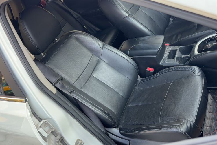 Used Nissan X-Trail 2020 2.0L XL Premium CVT 2WD SmartConnect Luxury Edition Right Front Seat