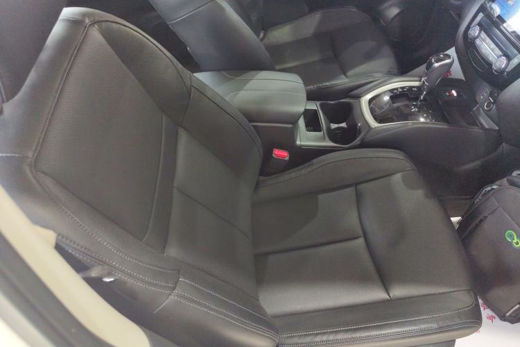 Used Nissan X-Trail 2020 2.0L XL ITS CVT 2WD SmartConnect Comfort Edition Right Front Seat