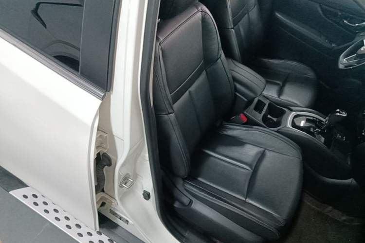 Used Nissan X-Trail 2020 2.0L XL ITS CVT 2WD SmartConnect Comfort Edition Right Front Seat