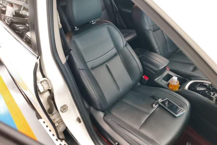 Used Nissan X-Trail 2020 2.0L XL Premium CVT 2WD SmartConnect Luxury Edition Right Front Seat