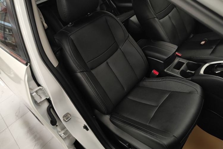 Used Nissan X-Trail 2020 2.0L XL Premium CVT 2WD SmartConnect Luxury Edition Right Front Seat
