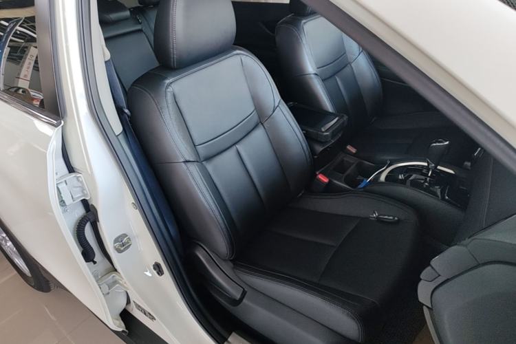 Used Nissan X-Trail 2020 2.0L XL ITS CVT 2WD SmartConnect Comfort Edition Right Front Seat