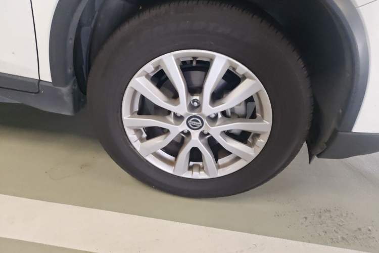 Used Nissan X-Trail 2020 2.0L XL Premium CVT 2WD SmartConnect Luxury Edition Right Front Wheel Hub