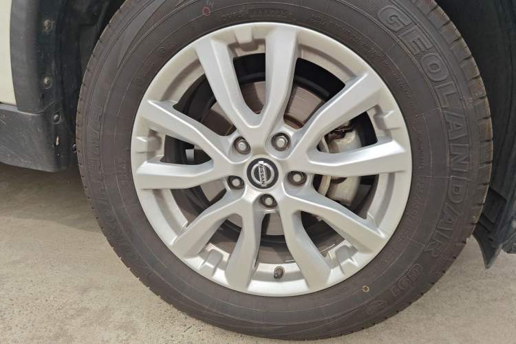 Used Nissan X-Trail 2020 2.0L XL Premium CVT 2WD SmartConnect Luxury Edition Right Front Wheel Hub