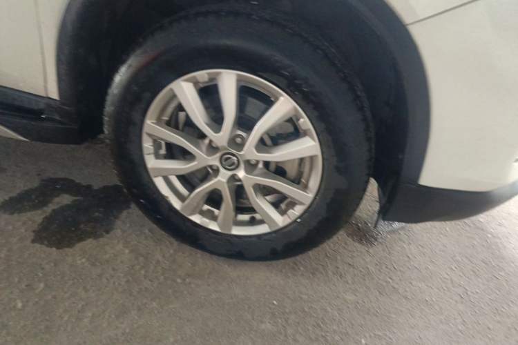 Used Nissan X-Trail 2020 2.0L XL ITS 3-Row CVT 2WD SmartConnect 7-Seater Comfort Edition Right Front Wheel Hub