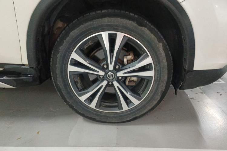 Used Nissan X-Trail 2020 2.5L XL ITS CVT 4WD Deluxe Navigation Edition Right Front Wheel Hub