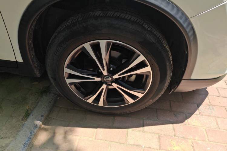 Used Nissan X-Trail 2020 2.5L XL ITS CVT 4WD Deluxe Navigation Edition Right Front Wheel Hub