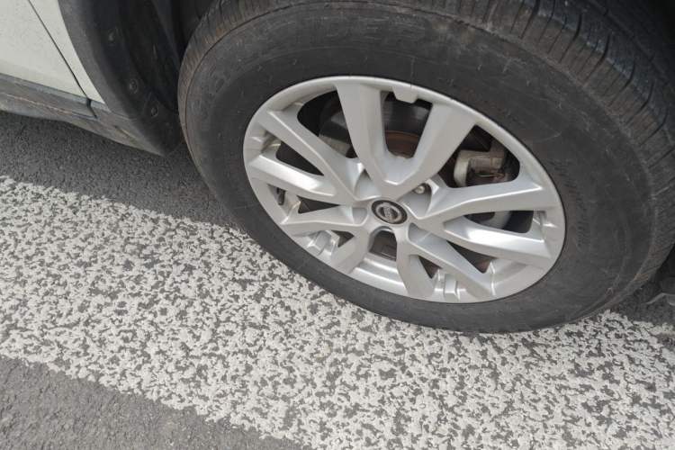 Used Nissan X-Trail 2020 2.0L XL Premium CVT 2WD SmartConnect Luxury Edition Right Front Wheel Hub