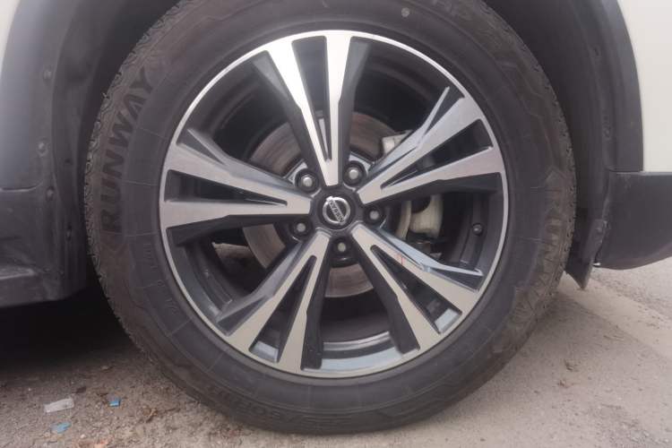 Used Nissan X-Trail 2020 2.5L XL ITS CVT 4WD Deluxe Navigation Edition Right Front Wheel Hub