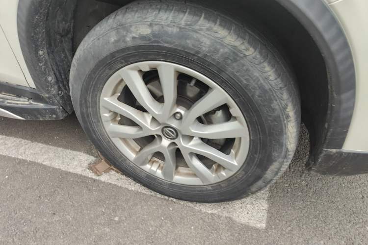 Used Nissan X-Trail 2020 2.0L XL ITS CVT 2WD SmartConnect Comfort Edition Right Front Wheel Hub