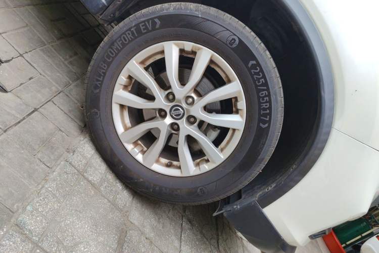 Used Nissan X-Trail 2020 2.0L XL Premium CVT 2WD SmartConnect Luxury Edition Right Front Wheel Hub