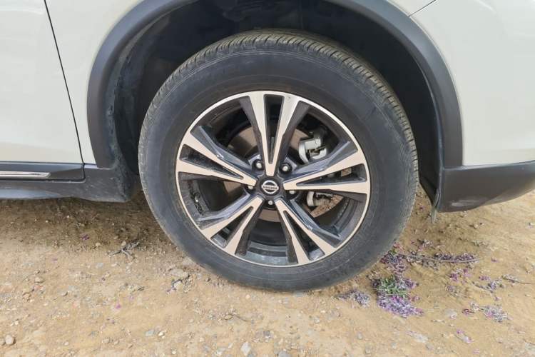 Used Nissan X-Trail 2020 2.5L XL ITS CVT 4WD Deluxe Navigation Edition Right Front Wheel Hub