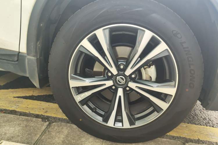 Used Nissan X-Trail 2020 2.5L XL ITS CVT 4WD Deluxe Navigation Edition Right Front Wheel Hub