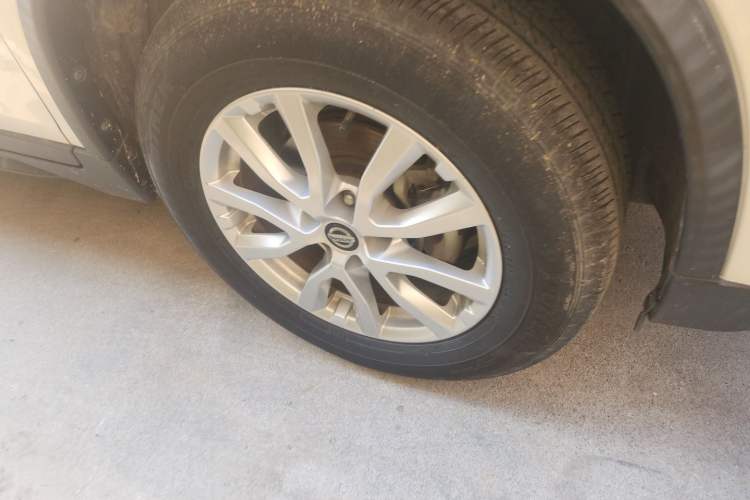 Used Nissan X-Trail 2020 2.0L XL Premium CVT 2WD SmartConnect Luxury Edition Right Front Wheel Hub