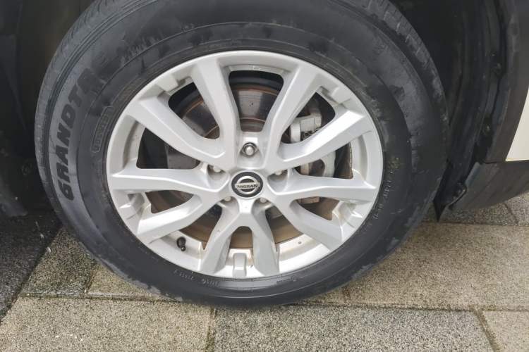 Used Nissan X-Trail 2020 2.0L XL ITS CVT 2WD SmartConnect Comfort Edition Right Front Wheel Hub