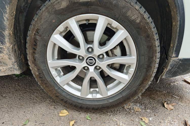 Used Nissan X-Trail 2020 2.0L XL ITS CVT 2WD SmartConnect Comfort Edition Right Front Wheel Hub
