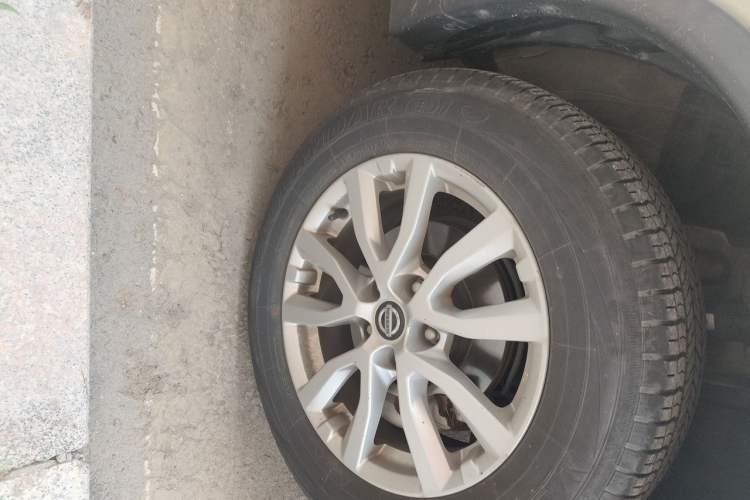 Used Nissan X-Trail 2020 2.0L XL ITS CVT 2WD SmartConnect Comfort Edition Right Front Wheel Hub