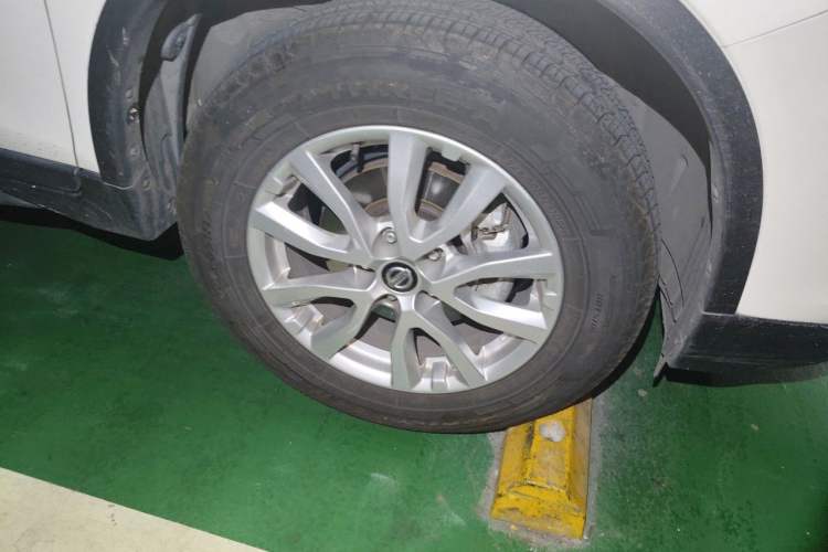 Used Nissan X-Trail 2020 2.0L XL ITS CVT 2WD SmartConnect Comfort Edition Right Front Wheel Hub