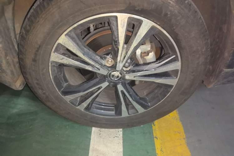 Used Nissan X-Trail 2020 2.5L XL ITS CVT 4WD Deluxe Navigation Edition Right Front Wheel Hub