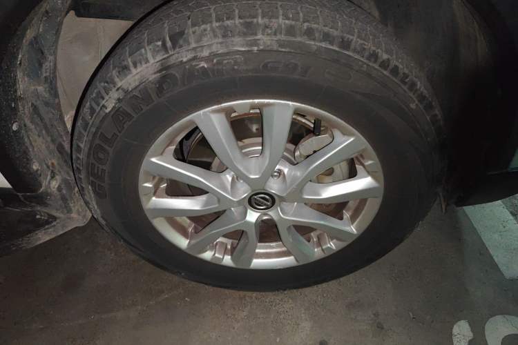 Used Nissan X-Trail 2020 2.0L XL ITS 3-Row CVT 2WD SmartConnect 7-Seater Comfort Edition Right Front Wheel Hub