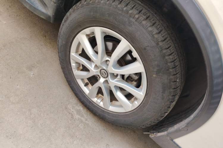 Used Nissan X-Trail 2020 2.0L XL Premium CVT 2WD SmartConnect Luxury Edition Right Front Wheel Hub