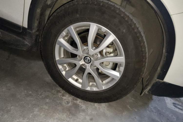 Used Nissan X-Trail 2020 2.0L XL ITS CVT 2WD SmartConnect Comfort Edition Right Front Wheel Hub
