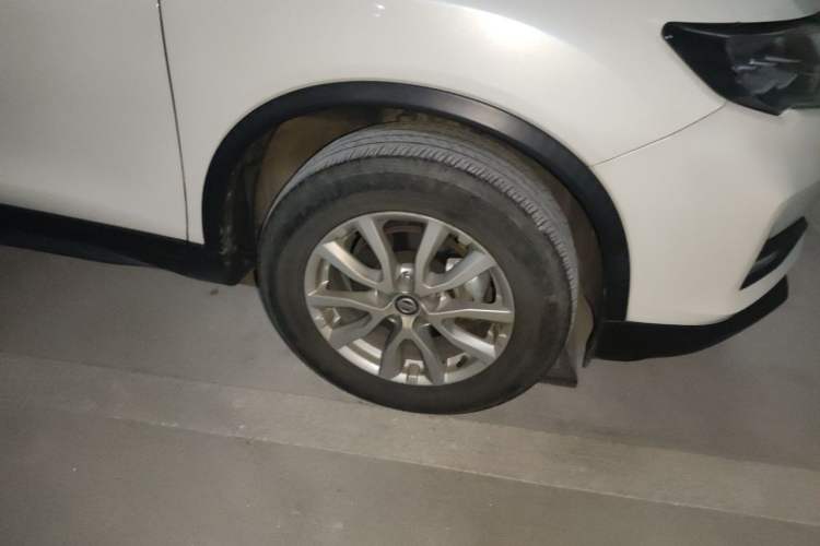 Used Nissan X-Trail 2020 2.0L XL Premium CVT 2WD SmartConnect Luxury Edition Right Front Wheel Hub