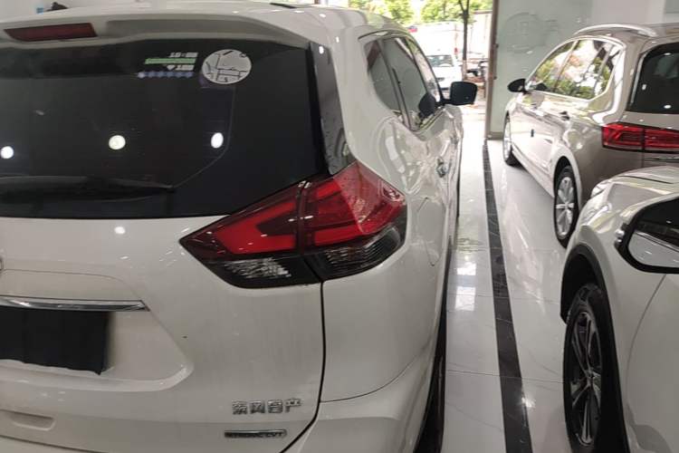 Used Nissan X-Trail 2020 2.0L XL Premium CVT 2WD SmartConnect Luxury Edition Right Rear Taillight