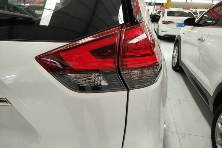 Used Nissan X-Trail 2020 2.0L XL Premium CVT 2WD SmartConnect Luxury Edition Right Rear Taillight