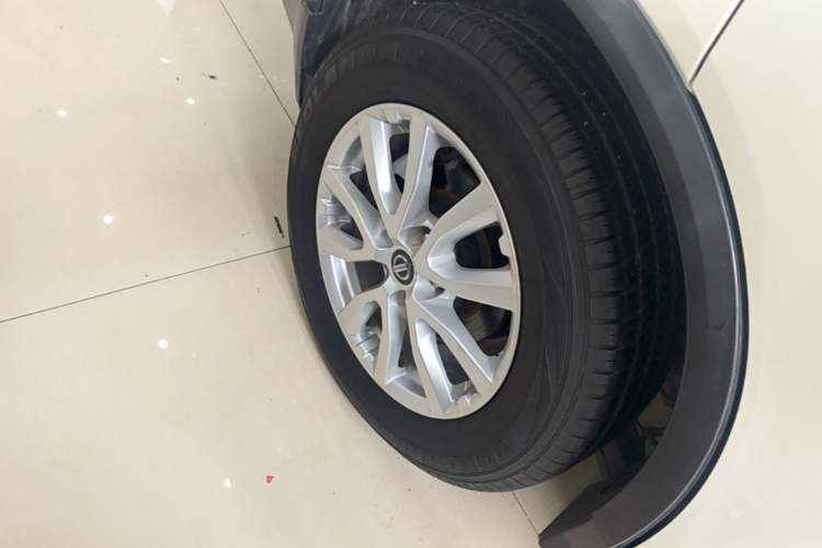 Used Nissan X-Trail 2020 2.0L XL ITS 3-Row CVT 2WD SmartConnect 7-Seater Comfort Edition Right Rear Wheel Hub