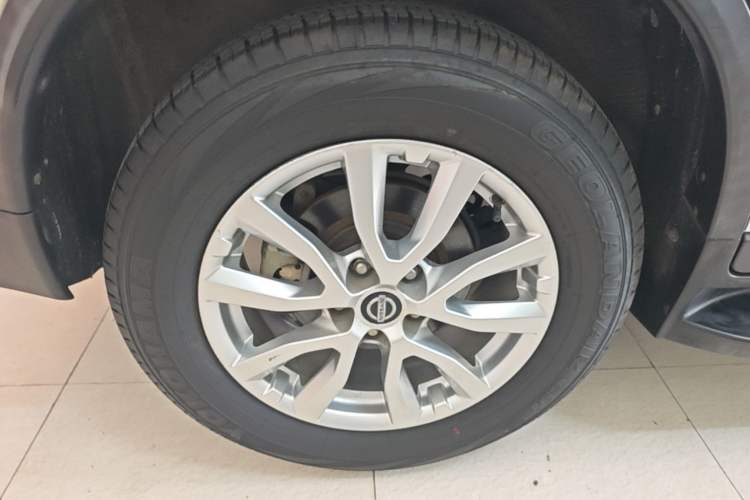 Used Nissan X-Trail 2020 2.0L XL ITS 3-Row CVT 2WD SmartConnect 7-Seater Comfort Edition Right Rear Wheel Hub