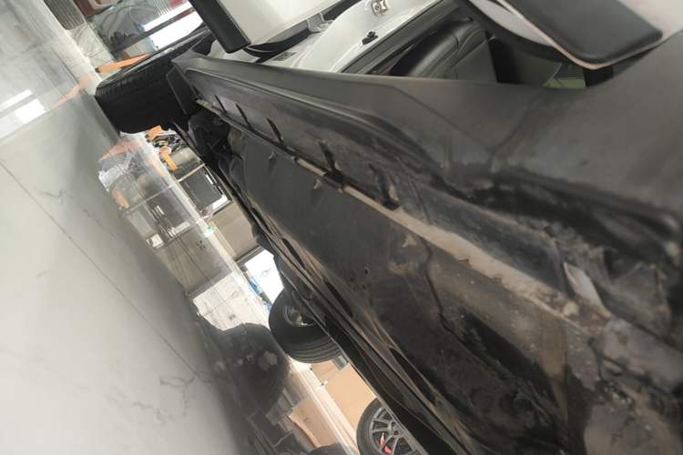 Used Nissan X-Trail 2020 2.0L XL Premium CVT 2WD SmartConnect Luxury Edition Right Side Sill