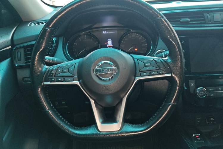 Used Nissan X-Trail 2020 2.0L XL ITS CVT 2WD SmartConnect Comfort Edition Steering Wheel