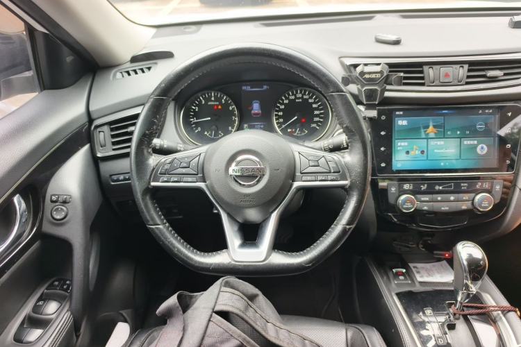 Used Nissan X-Trail 2020 2.0L XL ITS 3-Row CVT 2WD SmartConnect 7-Seater Comfort Edition Steering Wheel