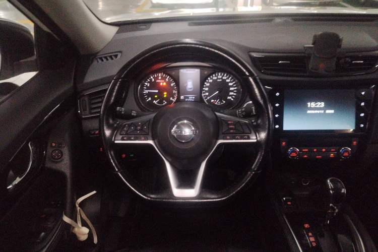 Used Nissan X-Trail 2020 2.0L XL ITS CVT 2WD SmartConnect Comfort Edition Steering Wheel