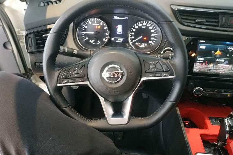 Used Nissan X-Trail 2020 2.0L XL ITS CVT 2WD SmartConnect Comfort Edition Steering Wheel