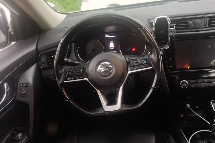 Used Nissan X-Trail 2020 2.5L XL ITS CVT 4WD Deluxe Navigation Edition Steering Wheel