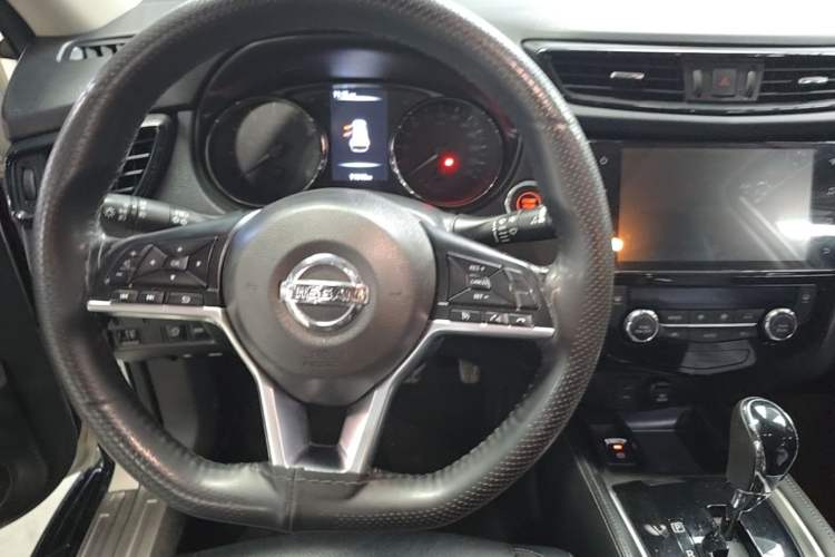 Used Nissan X-Trail 2020 2.0L XL ITS CVT 2WD SmartConnect Comfort Edition Steering Wheel