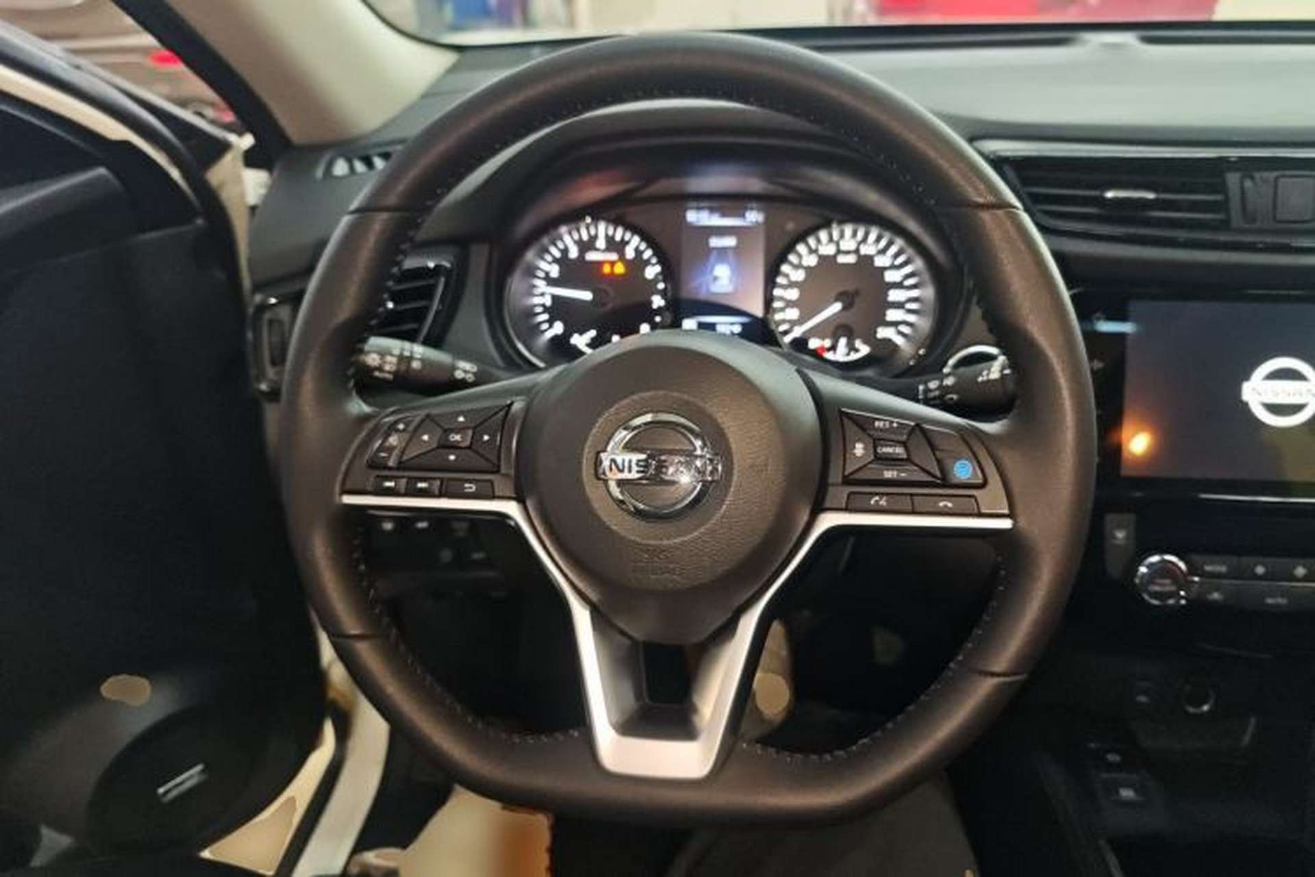 Used Nissan X-Trail 2020 2.5L XL ITS CVT 4WD Deluxe Navigation Edition Steering Wheel
