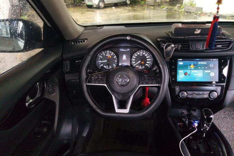 Used Nissan X-Trail 2020 2.0L XL Premium CVT 2WD SmartConnect Luxury Edition Steering Wheel