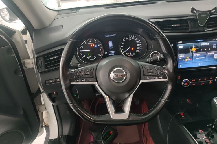 Used Nissan X-Trail 2020 2.0L XL Premium CVT 2WD SmartConnect Luxury Edition Steering Wheel